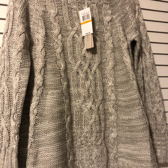 NWT Cupio Bloomingdale’s Grey Cable Knit Sweater S - Picture 5 of 5
